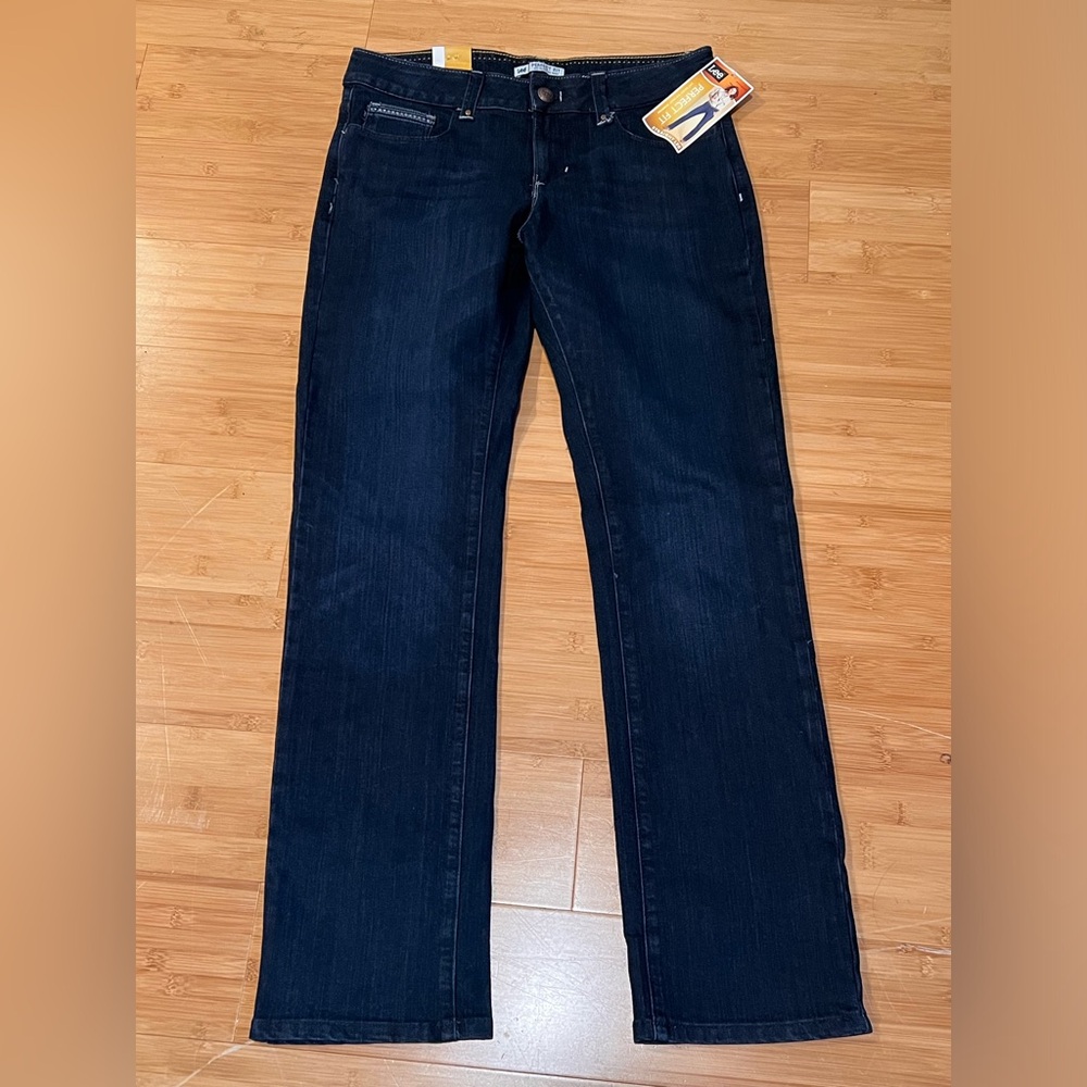 NWT Lee Perfect Fit Stretch Straight Leg Jeans 👖 Size 12M